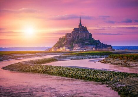 Mont Saint Michel sunset 1024 x 695 1